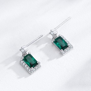 925 Sterling Silver Green Emerald-Cut Zircon Stud Earring 40200715 925 Sterling Silver Green Emerald-Cut Zircon Stud Earring 40200715