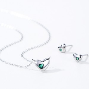 925 Sterling Silver Green Zircon Heart Stud Earring 40200725