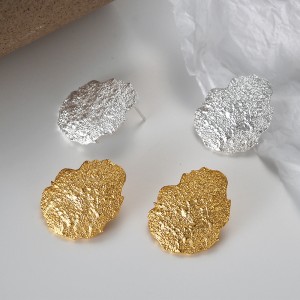 Irregular Tinfoil Texture Stud Earring 40400028