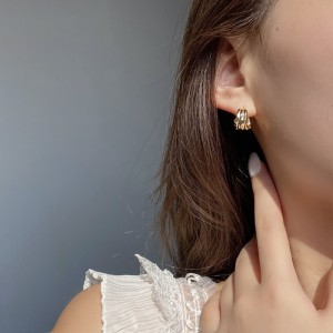 Geometric Folds Stud Earring 40400043 Geometric Folds Stud Earring 40400043