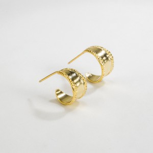 Vintage Wide Engraved Stud Earring 40400044 Vintage Wide Engraved Stud Earring 40400044