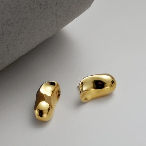 Geometric Polished Pearl Stud Earring 40400057 Geometric Polished Pearl Stud Earring 40400057