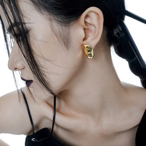 Geometric Polished Pearl Stud Earring 40400057 Geometric Polished Pearl Stud Earring 40400057