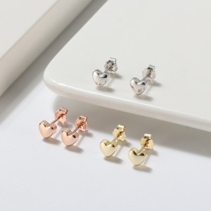 S925 Polished Heart-shaped Stud Earring 40400083
