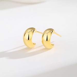 925 Sterling Silver C-shaped Moon Stud Earring 40400100