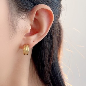 925 Sterling Silver Waves Stud Earring 40400101