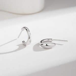 925 Sterling Silver Half Circle Stud Earring 40400104