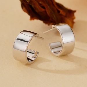 925 Sterling Silver Wide-Surface C-Shape Minimalist Stud Earring 40400118