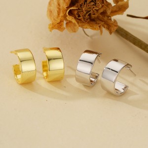 925 Sterling Silver Wide-Surface C-Shape Minimalist Stud Earring 40400118