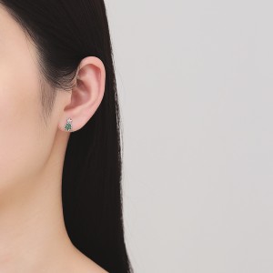 925 Sterling Silver Asymmetrical Enamel Christmas Stud Earring 40400121 925 Sterling Silver Asymmetrical Enamel Christmas Stud Earring 40400121