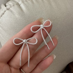 925 Sterling Silver Vintage Texture Bow Stud Earring 40400126 925 Sterling Silver Vintage Texture Bow Stud Earring 40400126