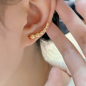 925 Sterling Silver Curved Graduated Ball Stud Earrings 40400149 925 Sterling Silver Curved Graduated Ball Stud Earrings 40400149