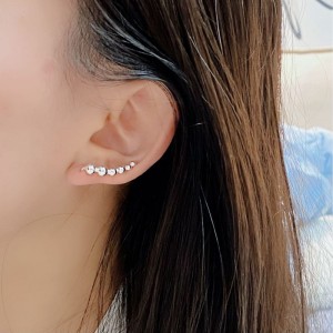 925 Sterling Silver Curved Graduated Ball Stud Earrings 40400149 925 Sterling Silver Curved Graduated Ball Stud Earrings 40400149