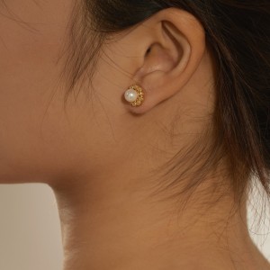 Pearls Zirconia Flower Stud Earring 40500013