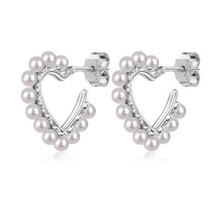 Love Heart Pearls Stud Earring 40500014