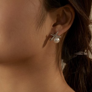 Zirconia Bow Pearls Stud Earring 40500015