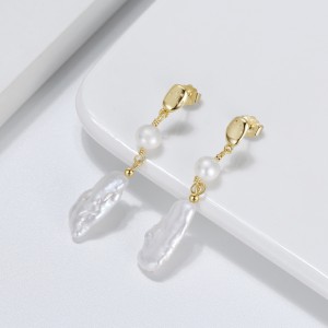 925 Sterling Silver Baroque Fresh Water Pearl Stud Earring 40500017