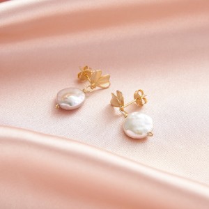 925 Sterling Silver Fresh Water Pearl Butterfly Earring 40500023