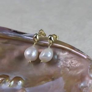925 Sterling Silver Irregular Fresh Water Pearl Stud Earring 40500028