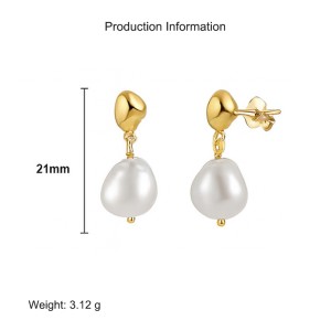925 Sterling Silver Irregular Fresh Water Pearl Stud Earring 40500028