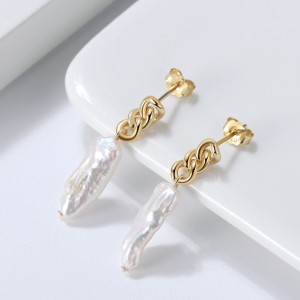 925 Sterling Silver Baroque Fresh Water Pearl Stud Earring 40500030