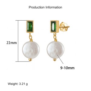 925 Sterling Silver Fresh Water Pearl Zirconia Stud Earring 40500033