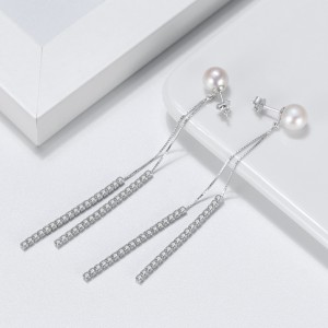 925 Sterling Silver Fresh Water Pearl Zirconia Tassel Stud Earring 40500046