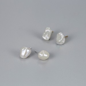 925 Sterling Silver Baroque Fresh Water Pearl Stud Earring 40500048