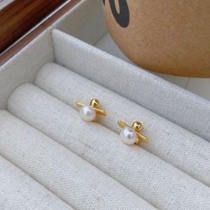 925 Sterling Silver Line Fresh Water Pearl Stud Earring 40500050