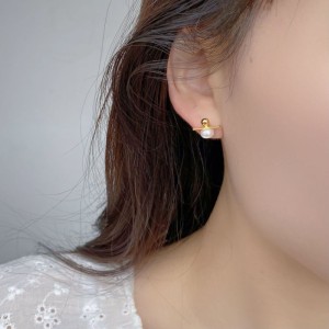 925 Sterling Silver Line Fresh Water Pearl Stud Earring 40500050