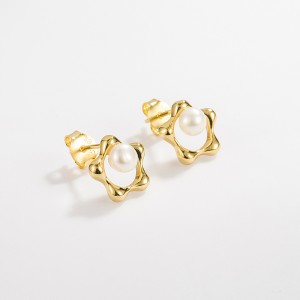 925 Sterling Silver Flower Fresh Water Pearl Stud Earring 40500053