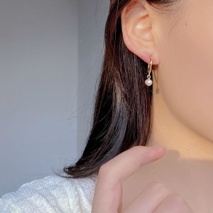 925 Sterling Silver C-shaped Fresh Water Pearl Dangle Earring 40500055