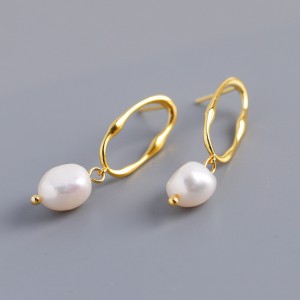 925 Sterling Silver Irregular Fresh Water Pearl Stud Earring 40500063