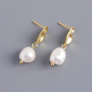 925 Sterling Silver Irregular Fresh Water Pearl Stud Earring 40500064