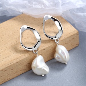 925 Sterling Silver Irregular Fresh Water Pearl Stud Earring 40500065