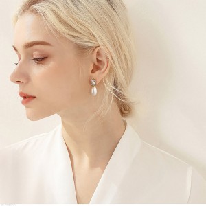 925 Sterling Silver Fresh Water Pearl Stud Earring 40500070