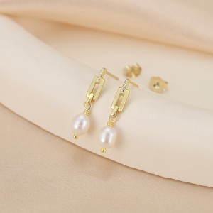 925 Sterling Silver Paperclip Link Pearl Earring 40500072 925 Sterling Silver Paperclip Link Pearl Earring 40500072
