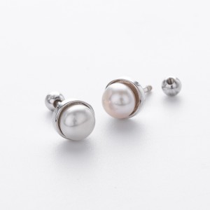 925 Sterling Silver Natural Pearl Stud Screw Earring 40500076