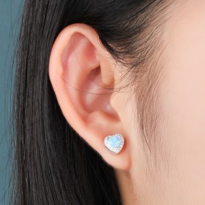 Zirconia Blue Heart Opal Stud Earring 40700020 Zirconia Blue Heart Opal Stud Earring 40700020