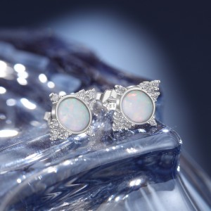 Vintage Zirconia Oval Opal Stud Earring 40700021 Vintage Zirconia Oval Opal Stud Earring 40700021