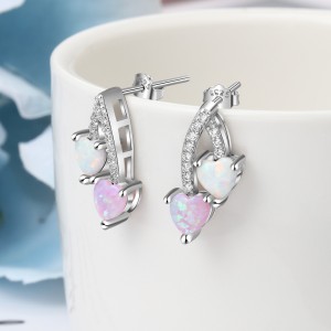 Zirconia Hearts Opal Stud Earring 40700023