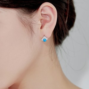 Vintage Zirconia Opal Stud Earring 40700032 Vintage Zirconia Opal Stud Earring 40700032