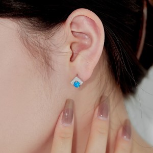 Vintage Zirconia Opal Stud Earring 40700032 Vintage Zirconia Opal Stud Earring 40700032