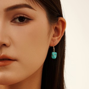 S925 Vintage Blue Turquoise Dangle Earring 50100030