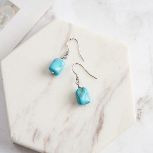 S925 Vintage Blue Turquoise Dangle Earring 50100030