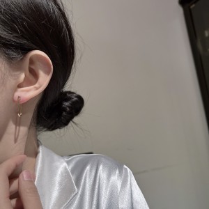 French U Shape Hoop Earring 60200120 French U Shape Hoop Earring 60200120