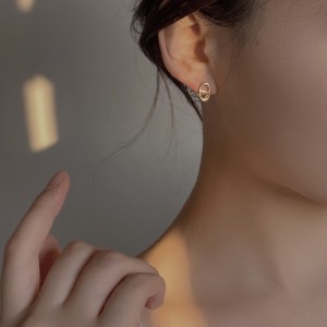 Geometric Hollow Hoop Earring 60200122 Geometric Hollow Hoop Earring 60200122