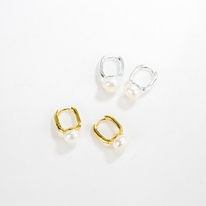 Elegant Pearl Hoop Earring 60200123 Elegant Pearl Hoop Earring 60200123