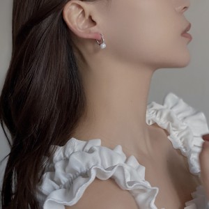 Elegant Pearl Hoop Earring 60200123 Elegant Pearl Hoop Earring 60200123