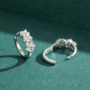 Irregular Zirconia Hoop Earring 60200150 Irregular Zirconia Hoop Earring 60200150